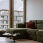 Bright & Cozy Near Lägenhet *