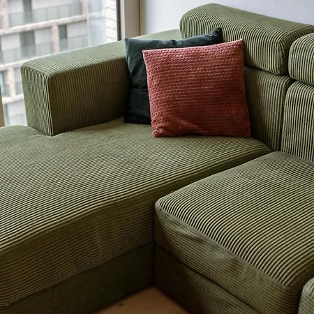 Bright & Cozy Near