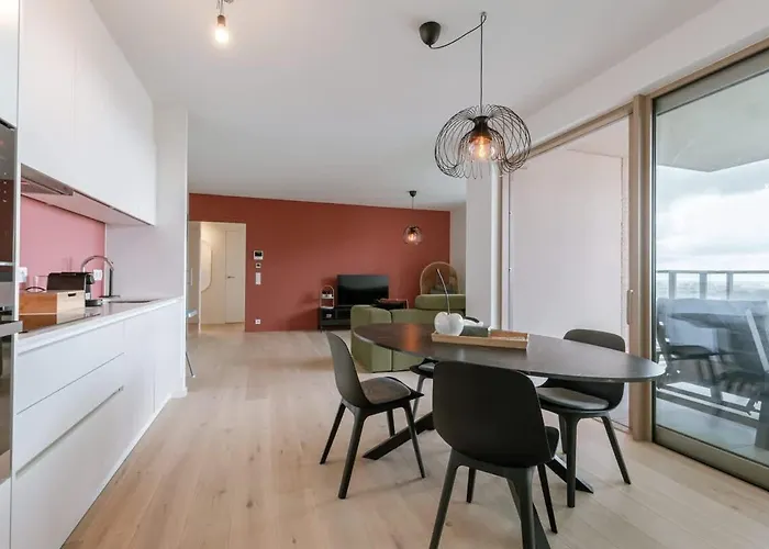 Bright & Cozy Near Appartement