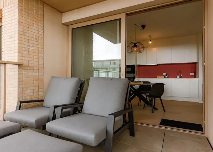 Bright & Cozy Near Ostende